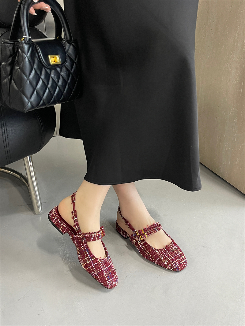 2025 New Fashion Closed Toe Flat Sandals for Women - Image 3