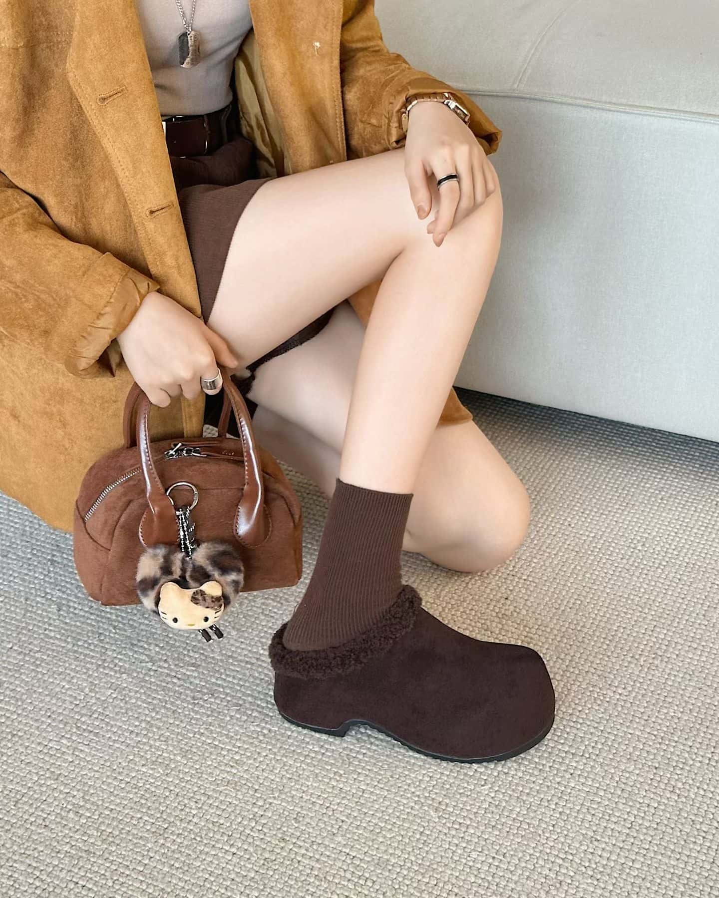 Yageli Women's Closed-Toe Slippers 2025 Autumn Winter Warm Fleece-Lined Non-Slip Round Toe Flat Heel - Image 4