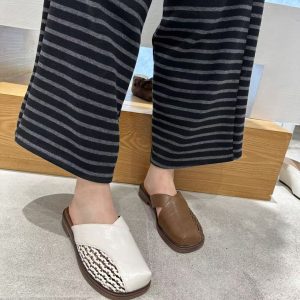 Fashion Soft Sole Slippers for Women Summer 2026 New Style Casual Versatile Roman Beach Shoes Elegant Closed Toe Slippers